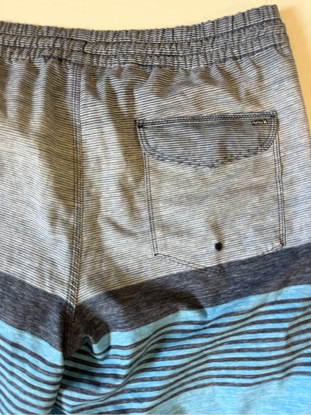 Hurley Mens Blue Gray Striped Board Shorts Swim Trunks Size Large Costal